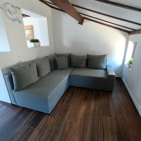 Maison De 6 Personnes Dans Domaine Prive